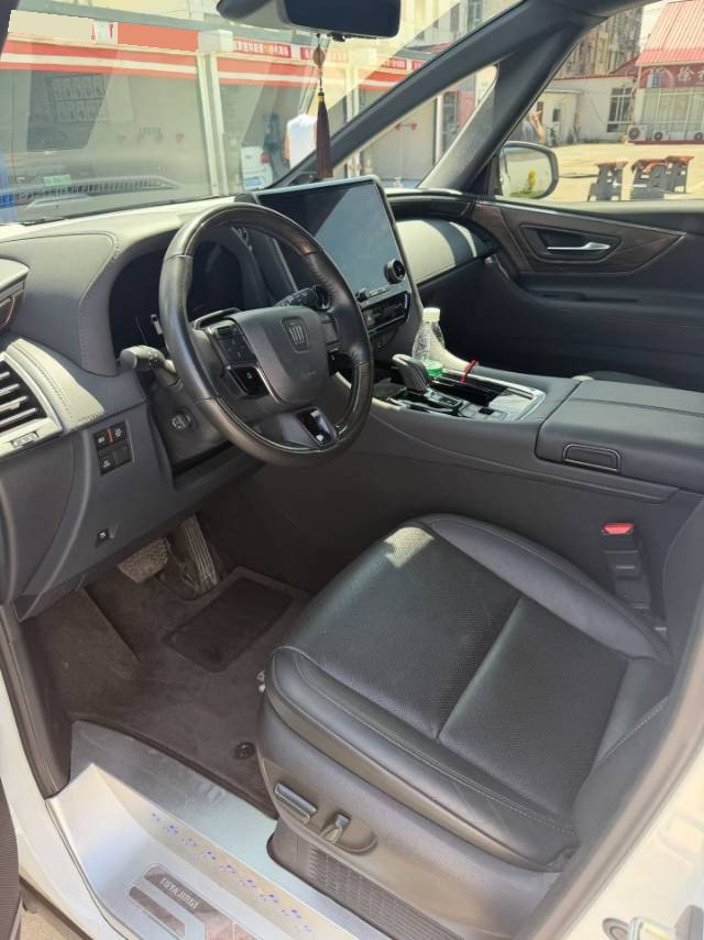 Toyota Vellfire (Import) 2024 Crown Vellfire 2.5 CVT Supreme Edition