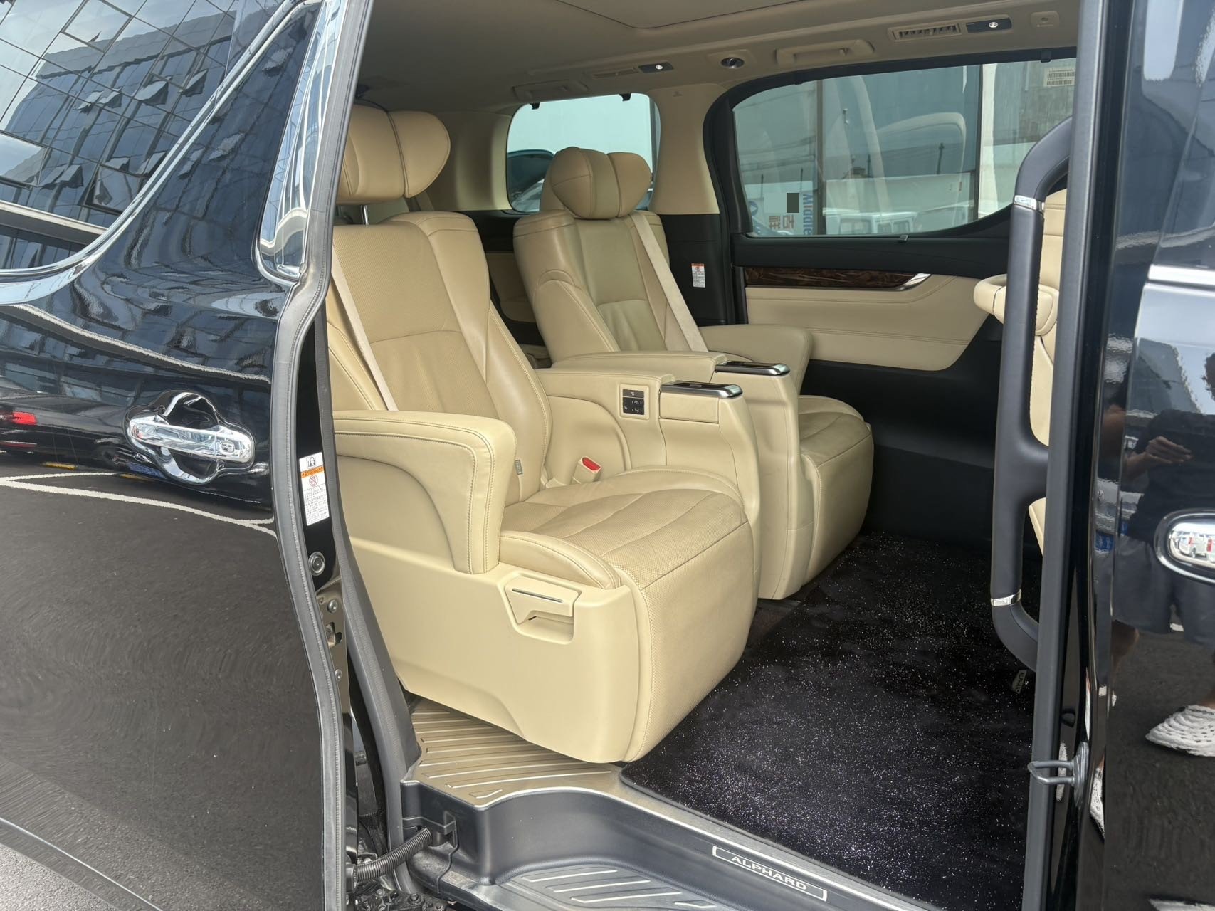 Toyota Alphard (Import) 2019 Alphard 2.5 CVT Luxury Edition