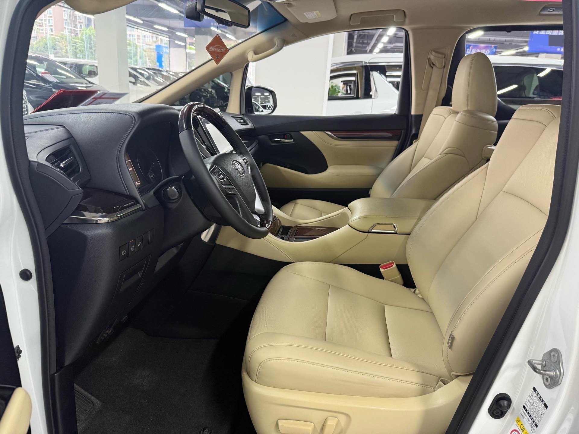 Toyota Alphard (Import) 2015 Alphard 3.5 Luxury