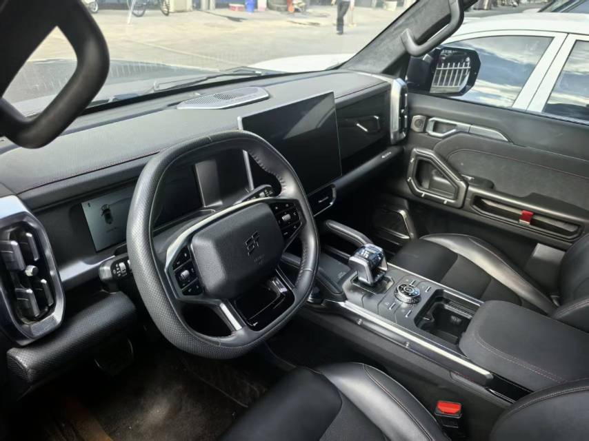JETOUR 2023 Traveler 2.0T 4WD Conquest