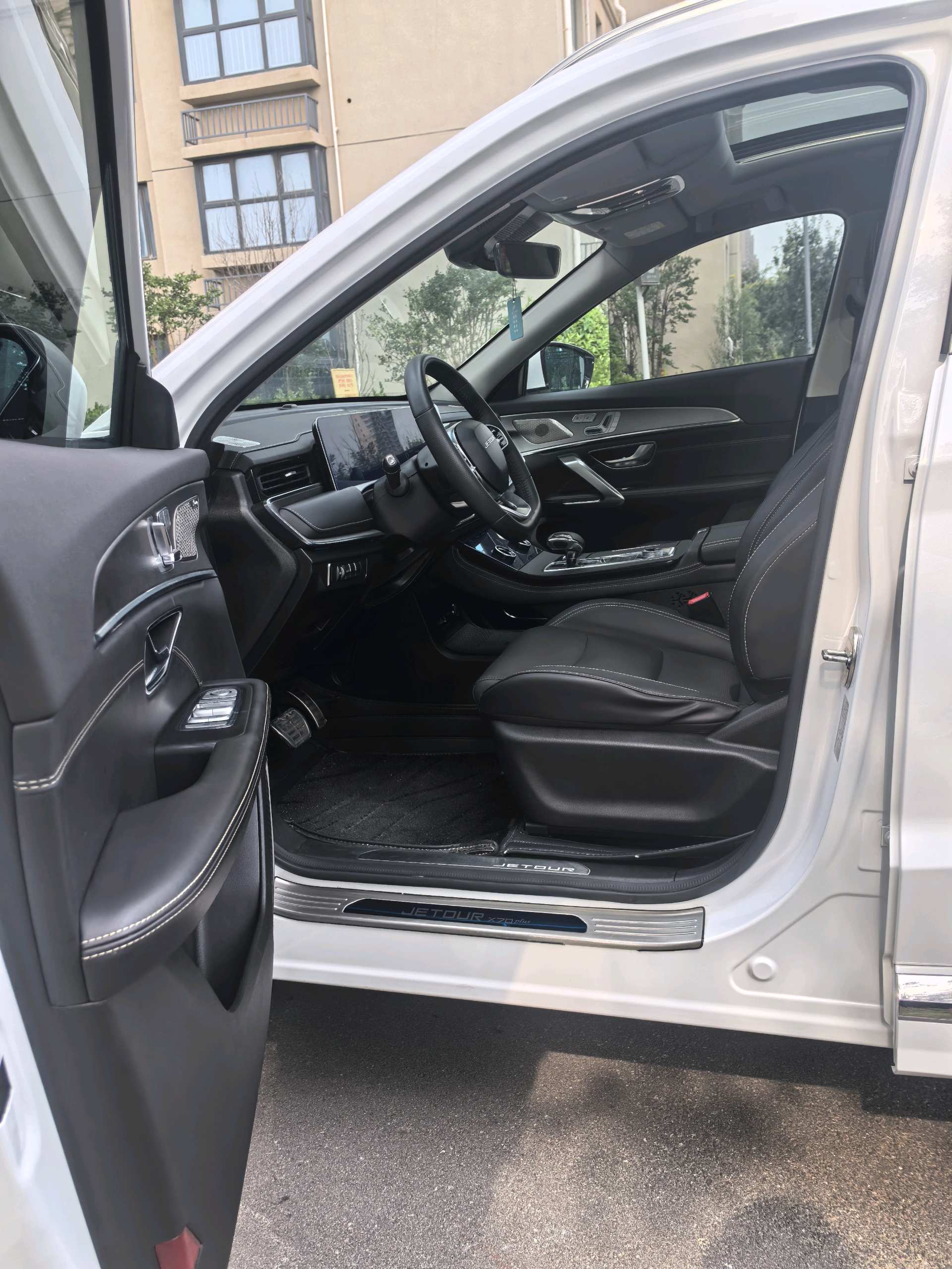 JETOUR 2021 X70 PLUS 1.6T Di PRO 5-Seater