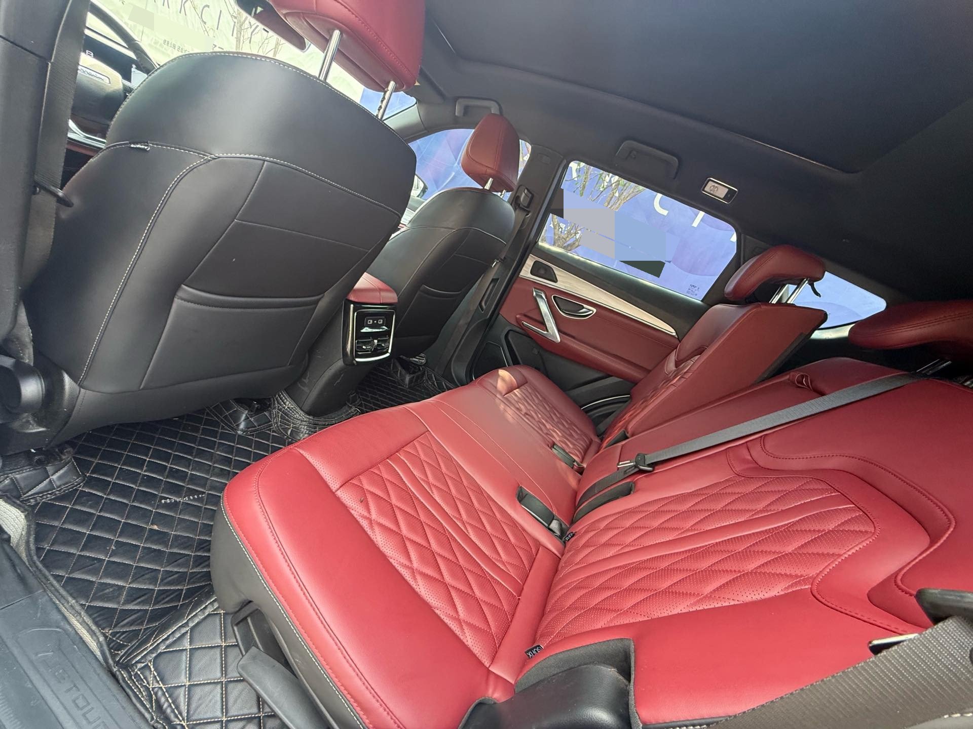 捷途 2023款 X70 PLUS 1.5T 勇者PRO5座