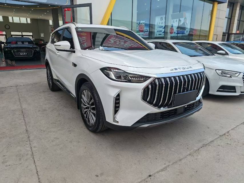 JETOUR 2024 X70 PLUS 1.5T Champion Edition MAX 5-Seater