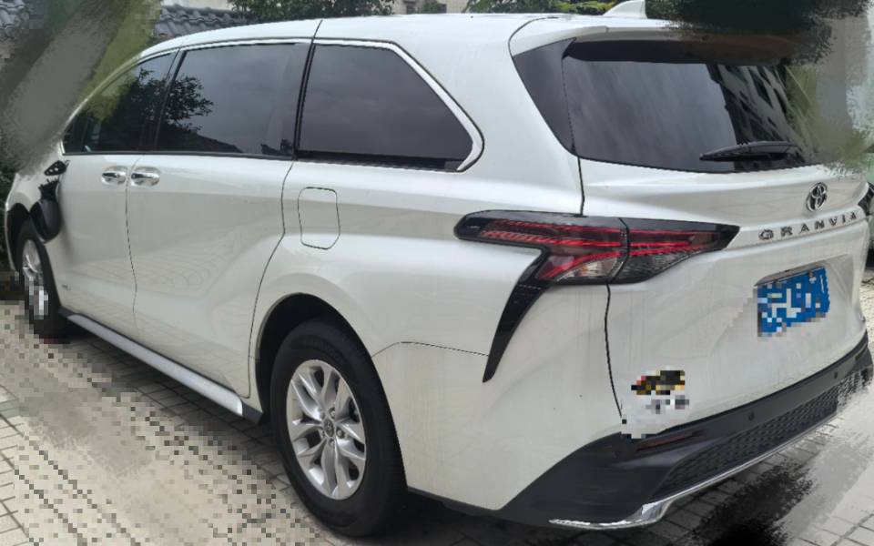 Toyota 2026 Granvia HYBRID 2.5 CVT Comfort Edition