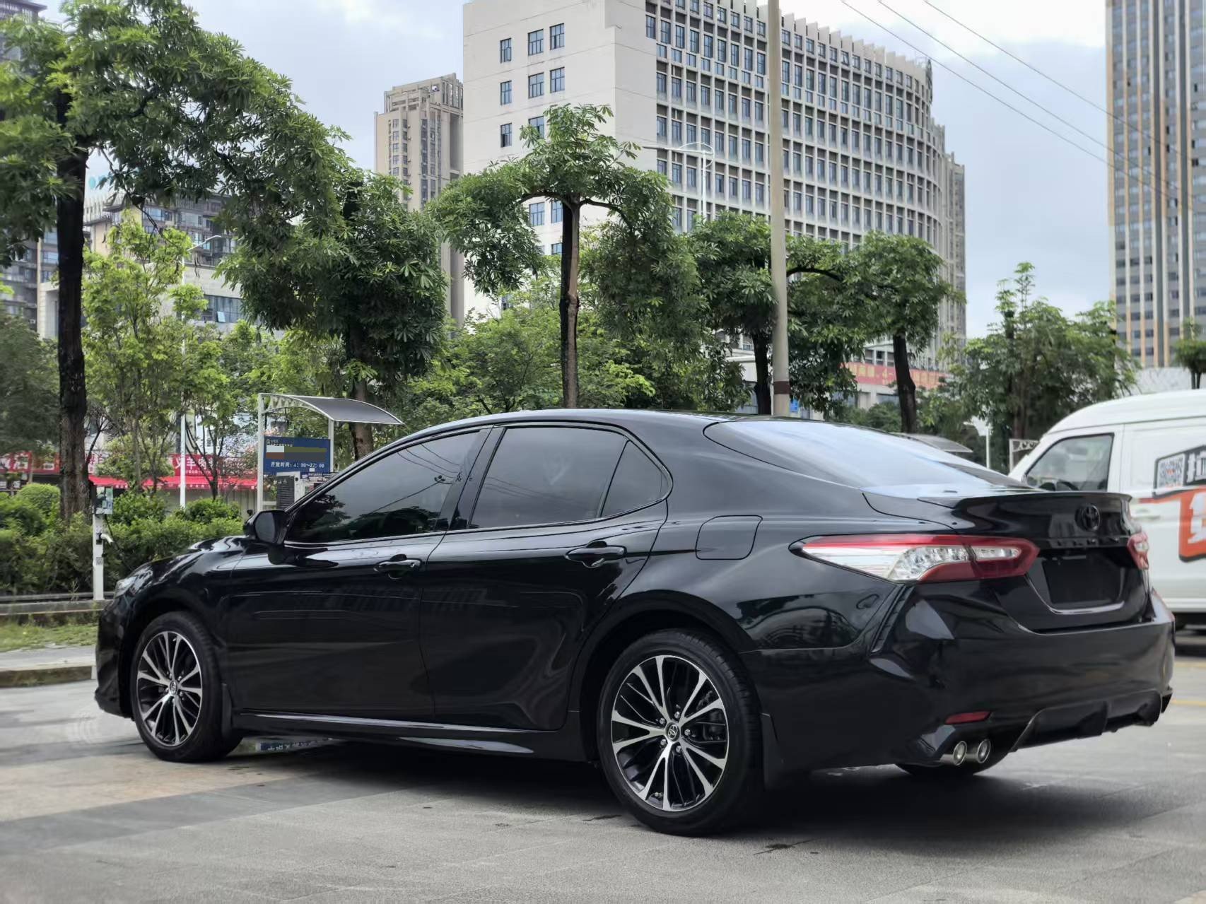 Toyota 2018 Camry 2.5S Fengshang Edition