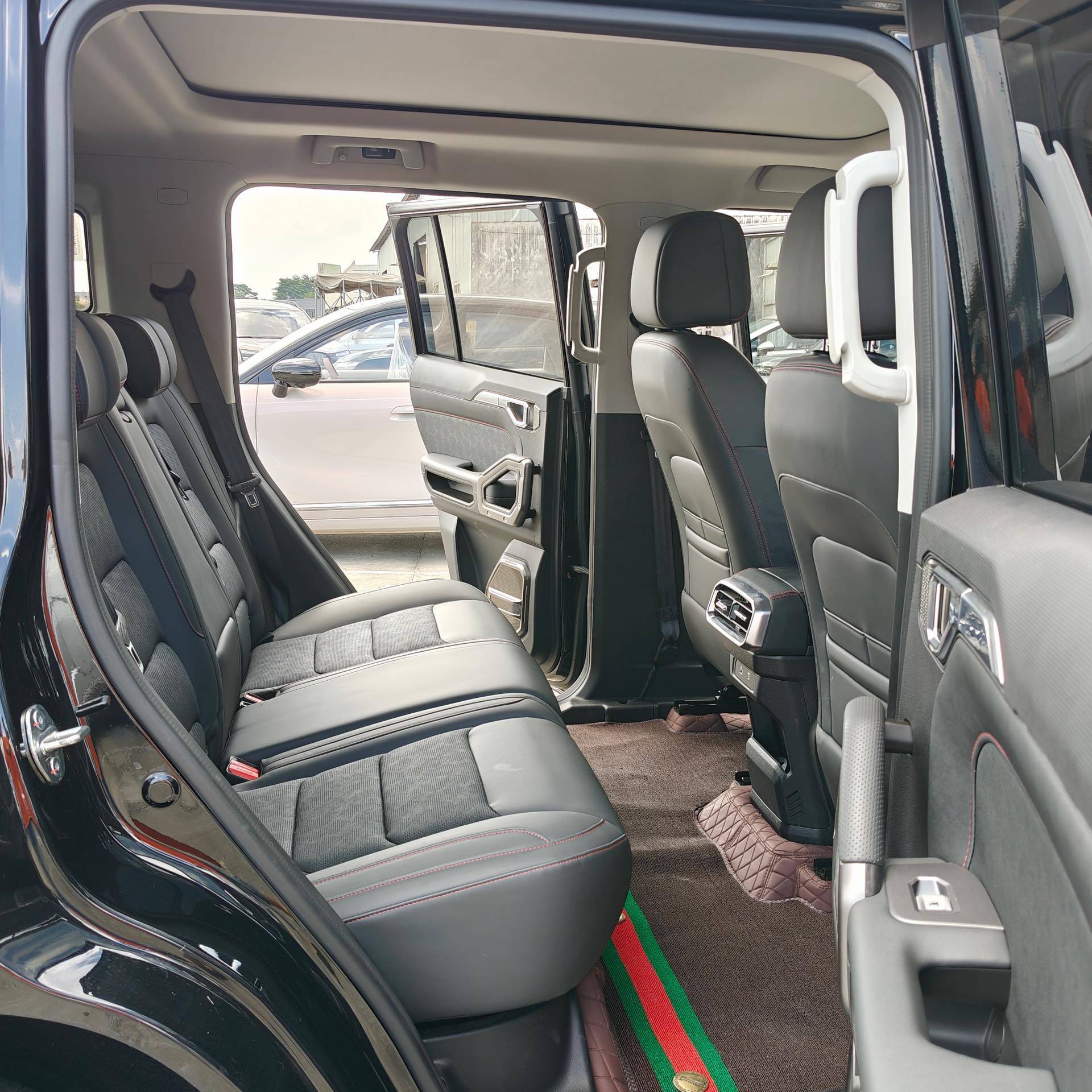 JETOUR 2023 Traveler 1.5T 2WD Discovery PRO
