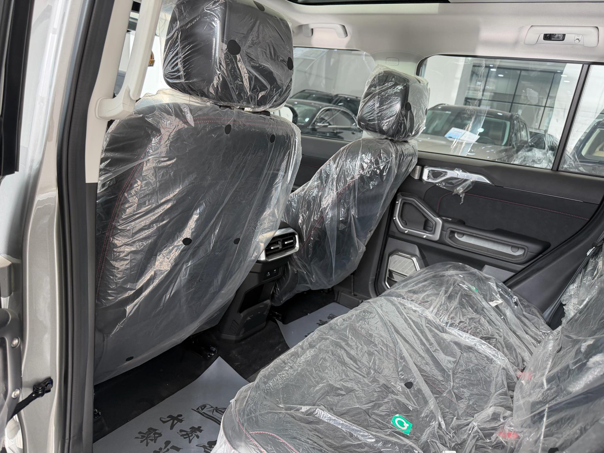 JETOUR 2025 Traveler 1.5TD 2WD Explorer Plus