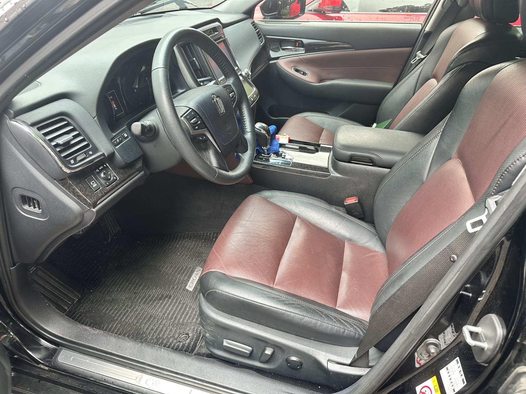 Toyota 2018 Crown 2.0T Sport