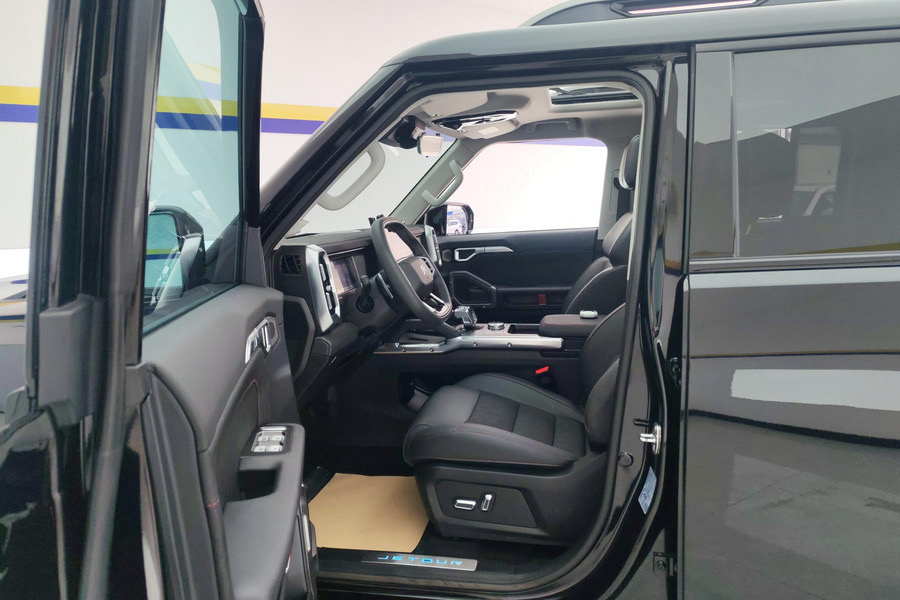 JETOUR 2023 Traveler 2.0T 4WD Conquest