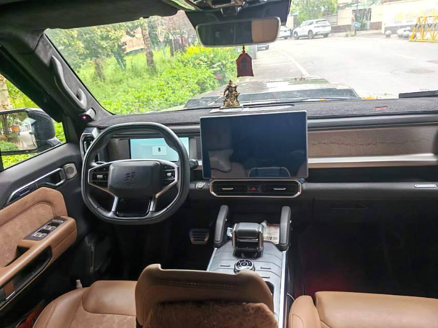 捷途 2023款 旅行者 2.0T 四驱穿越PRO+