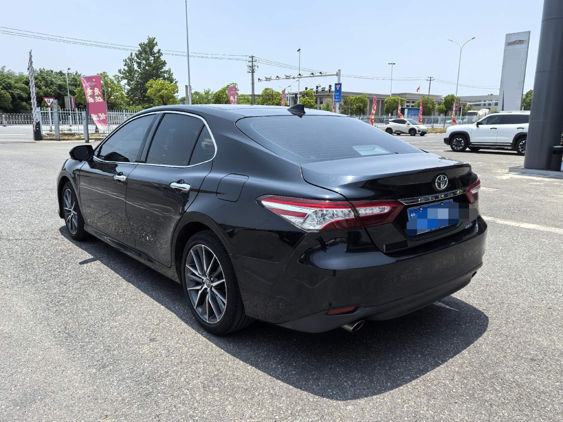 Toyota 2021 Camry 2.5G Luxury
