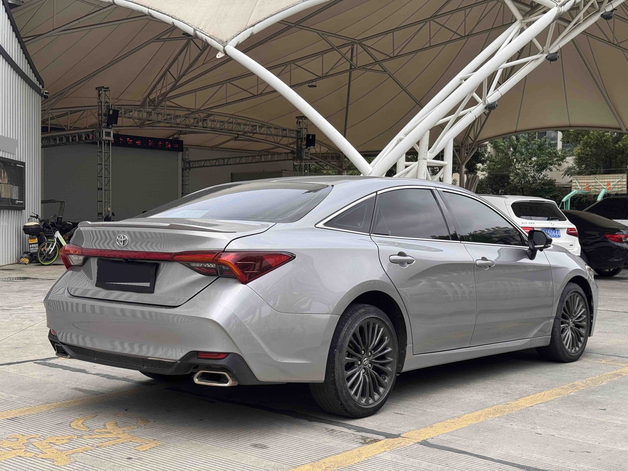 Toyota 2019 Avalon 2.5 Advance Edition