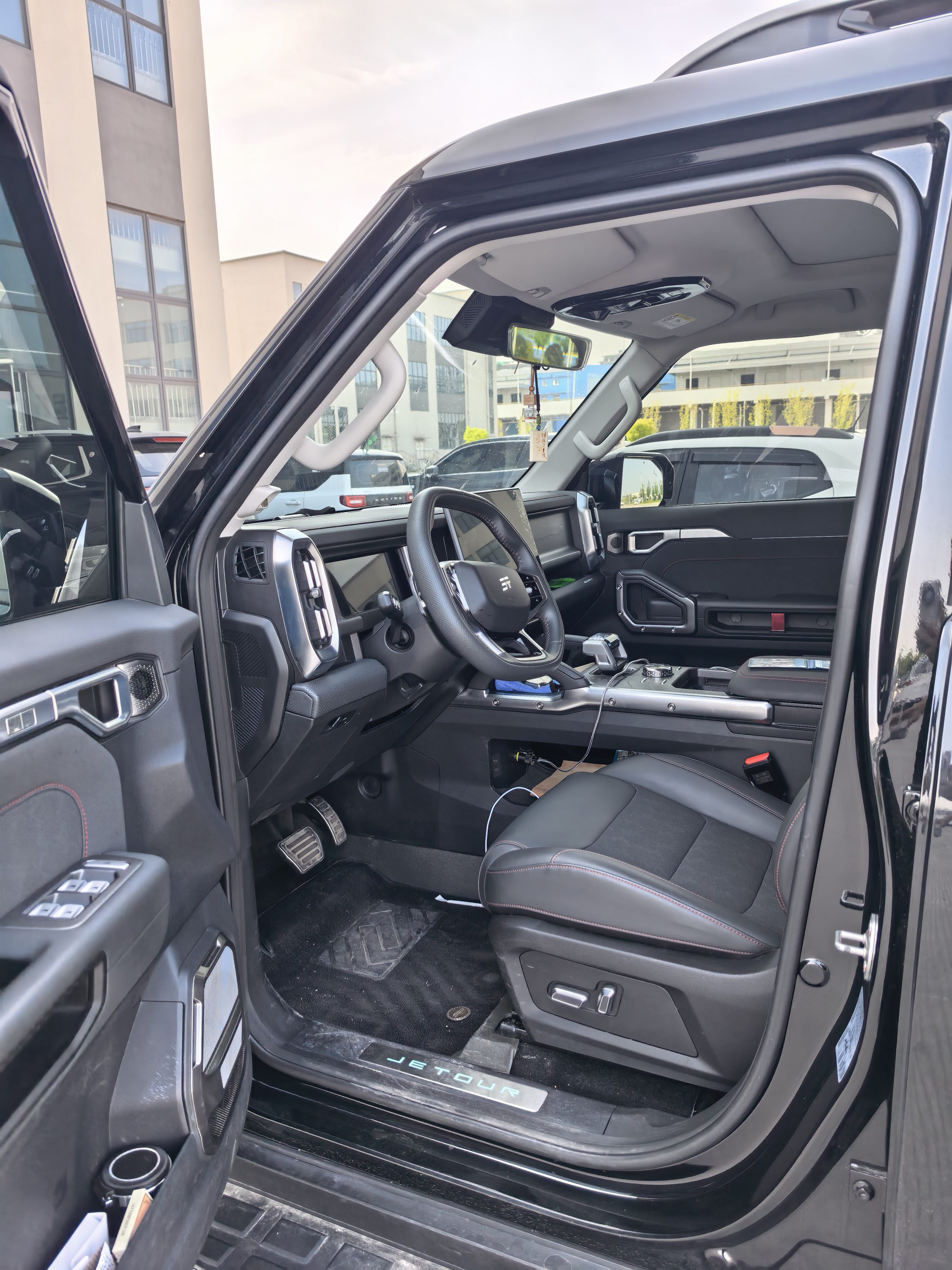 JETOUR 2023 Traveler 2.0T 4WD Cross PRO