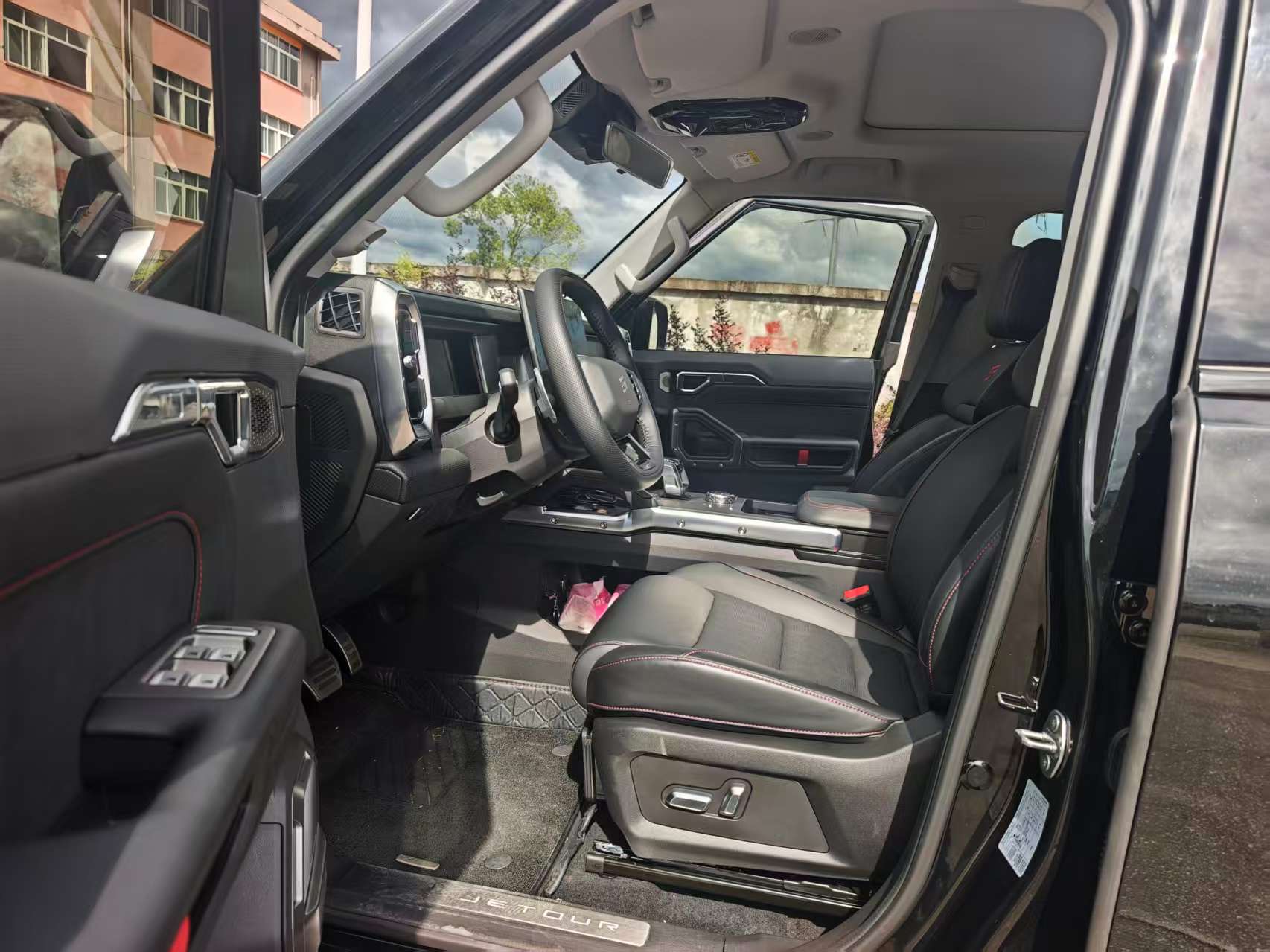 JETOUR 2025 Traveler 2.0TD XWD Conquest Extended 7-Seater