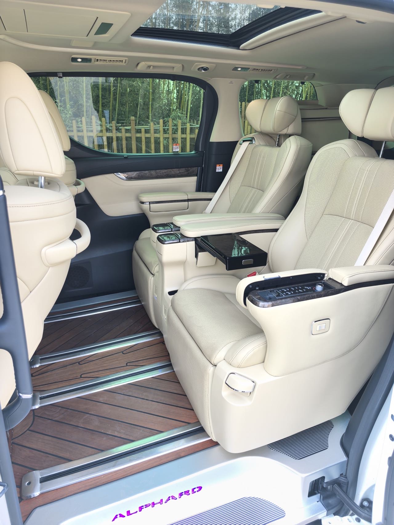 Toyota Alphard (Import) 2021 Alphard 2.5 CVT Premium Edition