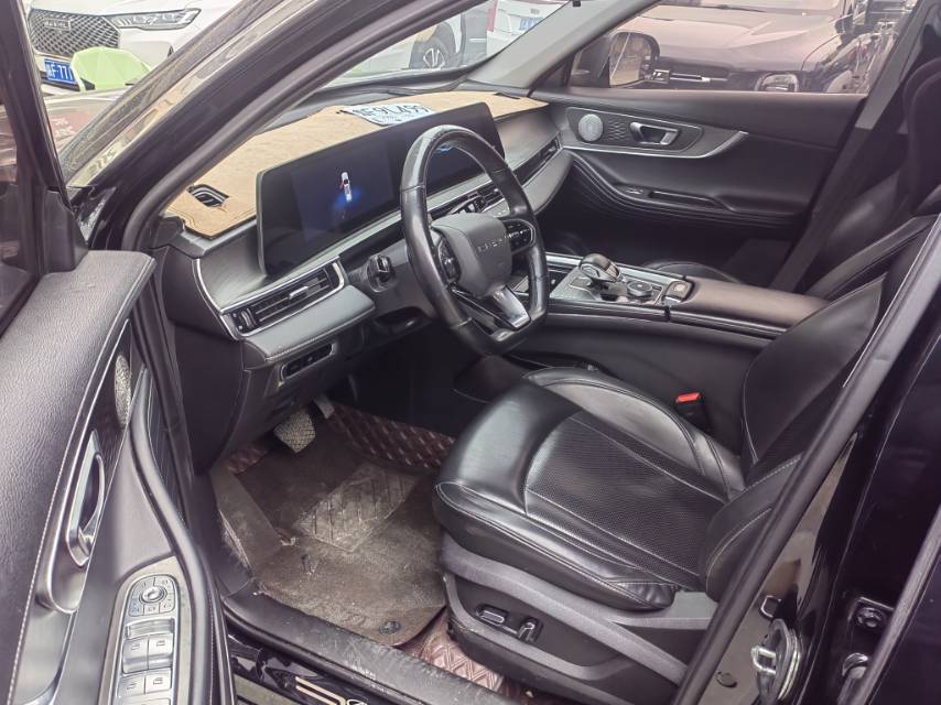 奇瑞 2022款 瑞虎8 PRO 1.6T 290T 两驱浩瀚版7座