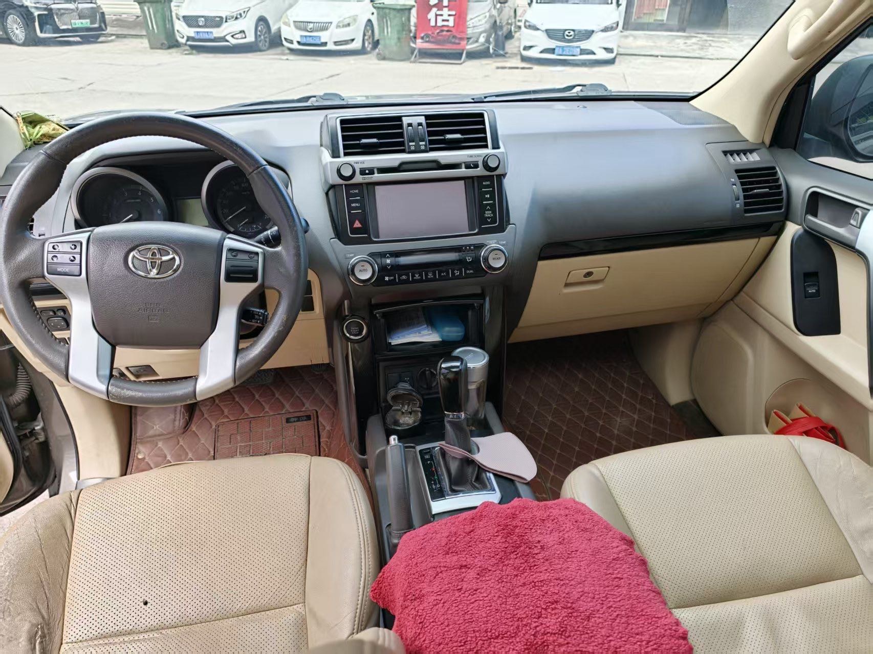 Toyota Prado (Import) 2015 Prado 4.0 VX Middle East Version