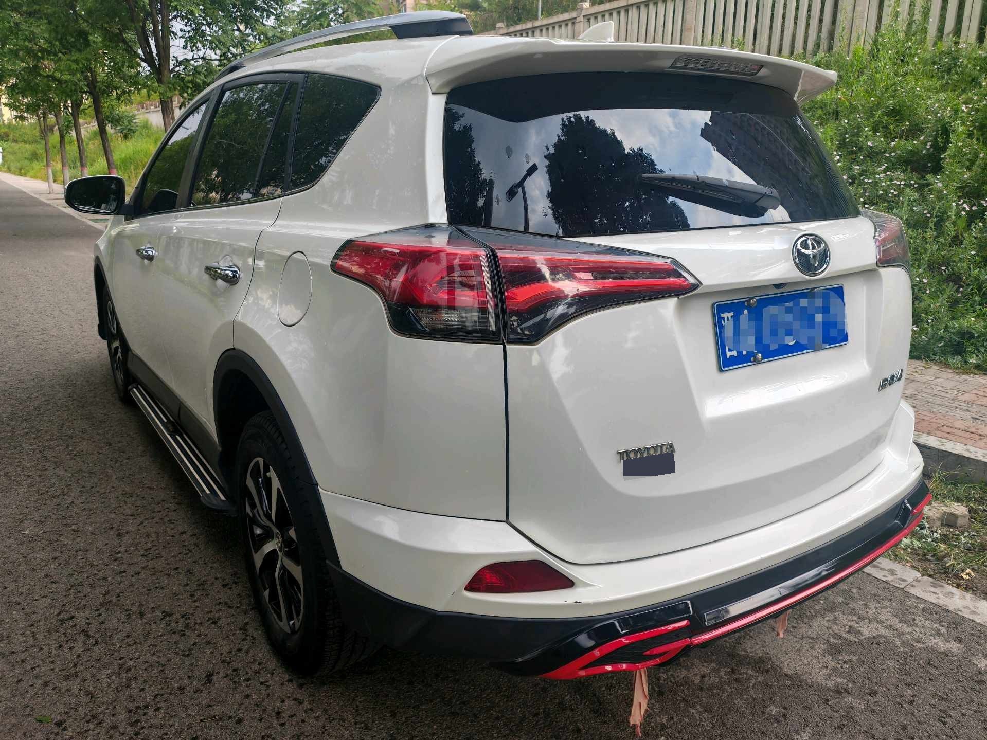 Toyota 2019 RAV4 2.0 CVT 2WD Fashion X Limited Edition