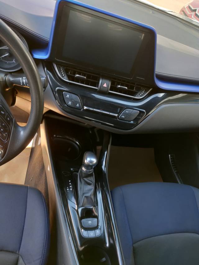 Toyota 2018 C-HR 2.0 CVT Leading Edition
