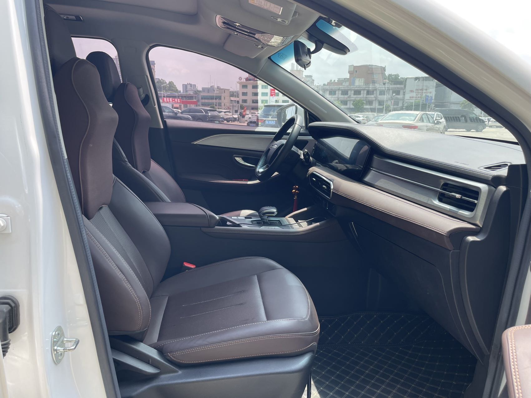 JETOUR 2023 X90 PLUS 1.6TD Villa 7-Seater