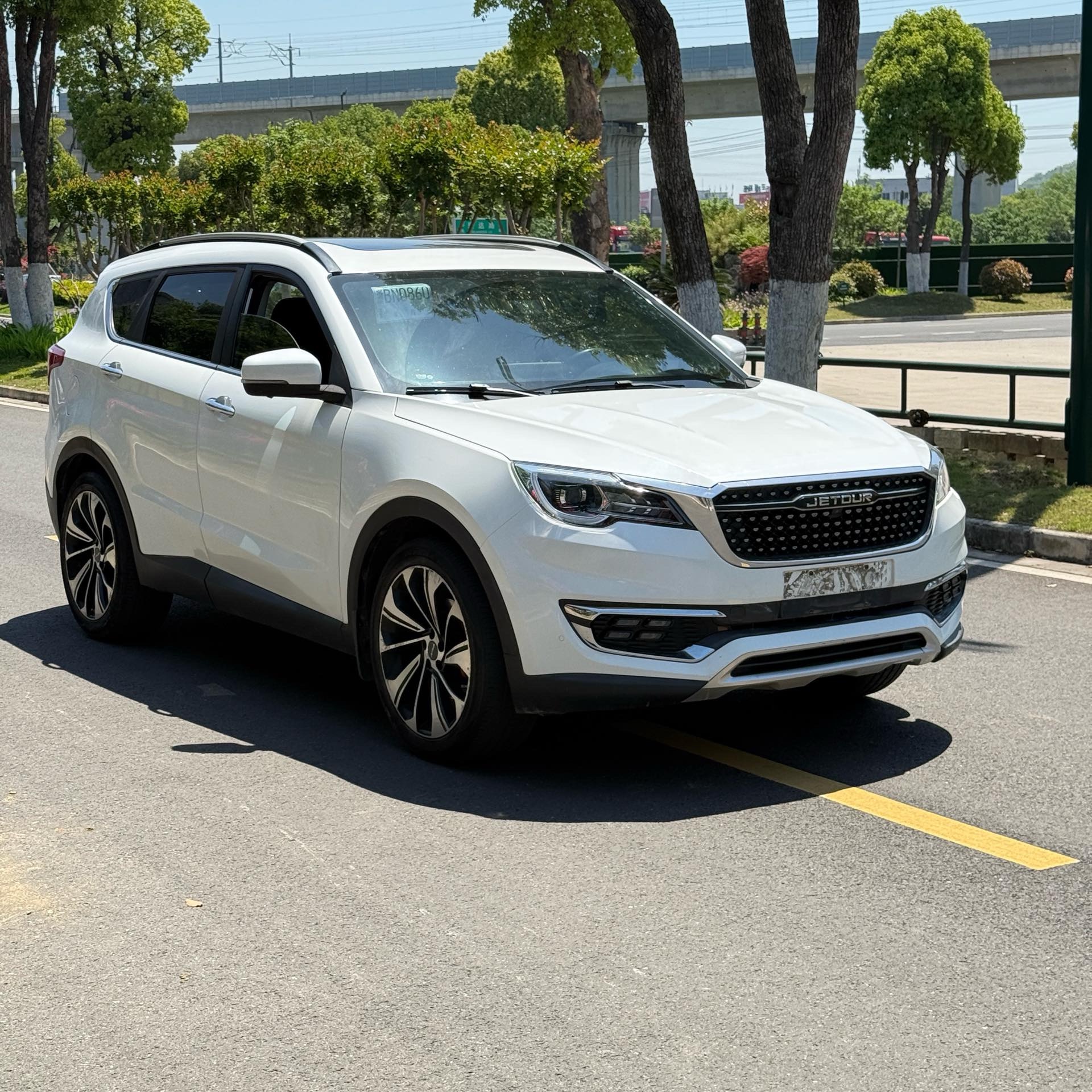 JETOUR 2019 X70S 1.5T Tantu Edition 6-Seater
