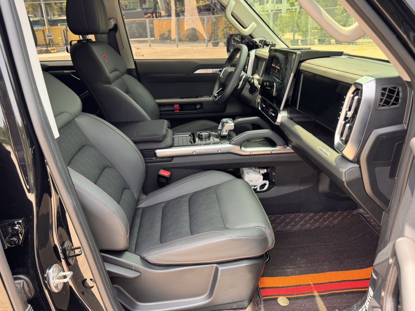 JETOUR 2024 Traveler 2.0T 4WD Yueye PRO