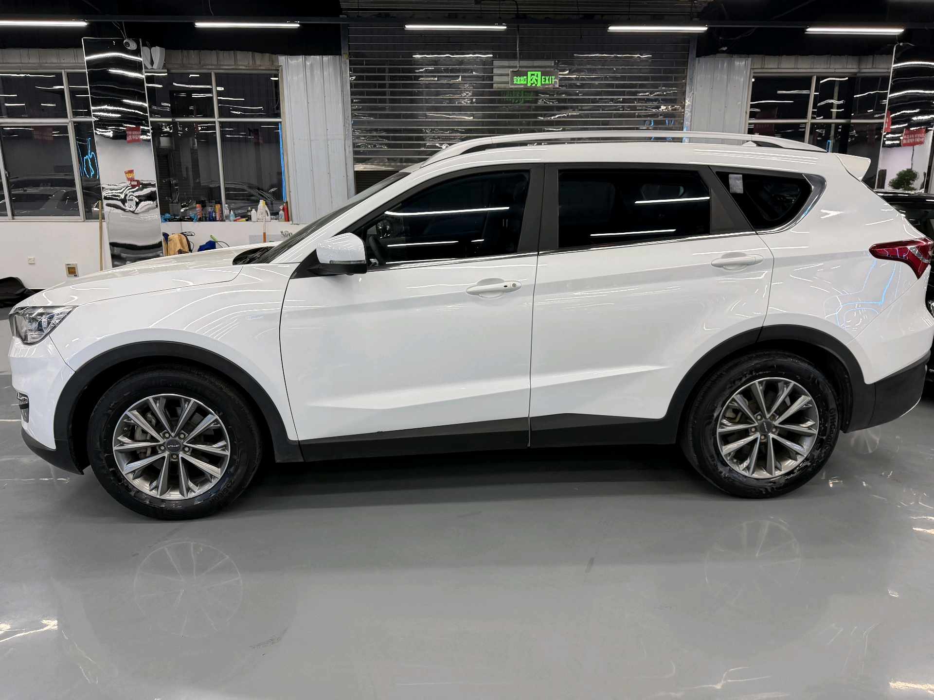 捷途 2020款 X70 1.5T 悦行版5座