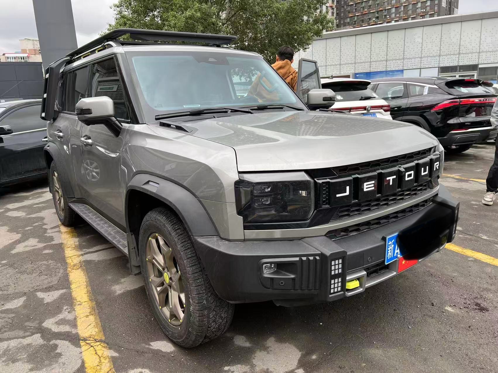 JETOUR 2023 Traveler 2.0T 4WD Conquest