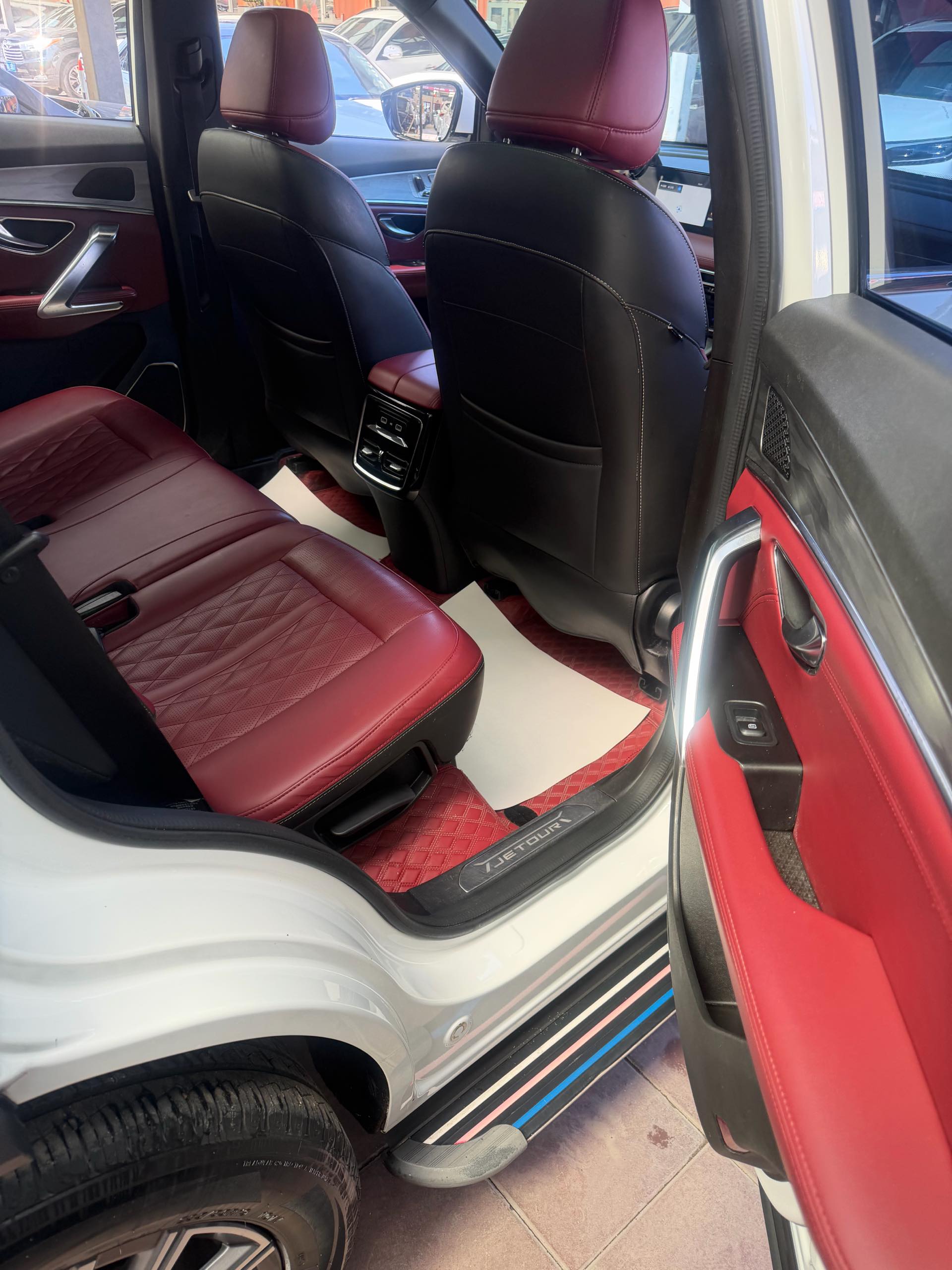 JETOUR 2023 X70 PLUS 1.5T Yongzhe PLUS 7-Seater