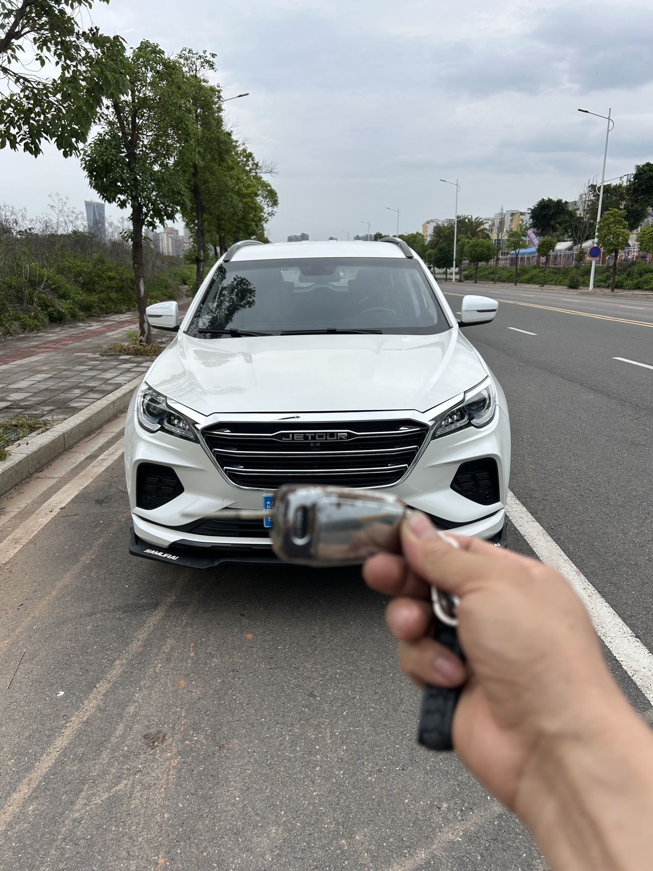 捷途 2020款 X70 1.5T 悦行版7座