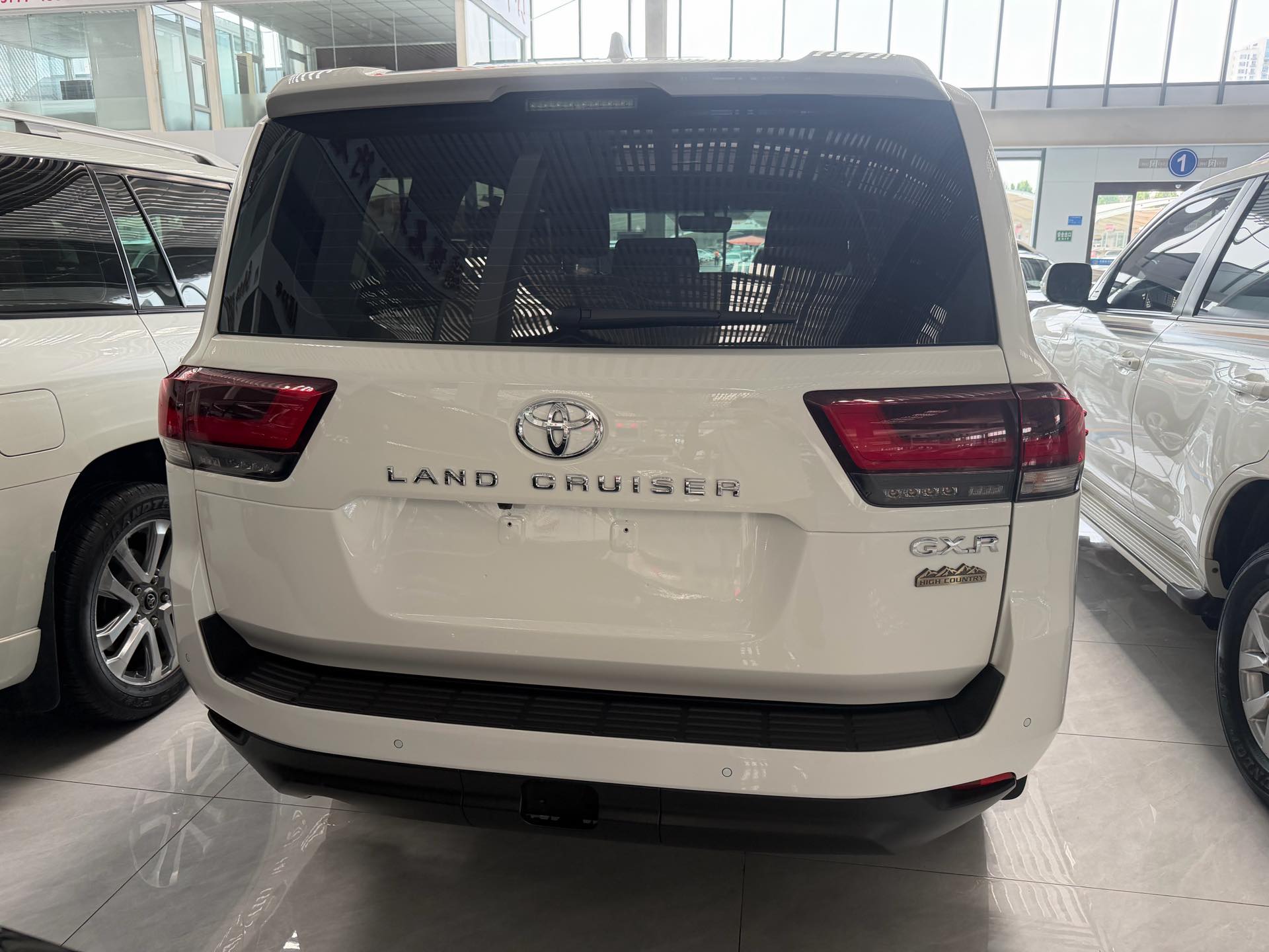 Toyota Land Cruiser (Import) 2022 Land Cruiser 3.3T Middle East Version