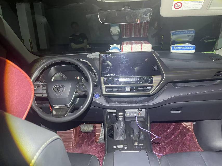 Toyota 2022 Highlander Hybrid 2.5 CVT 4WD Premium 7-Seater