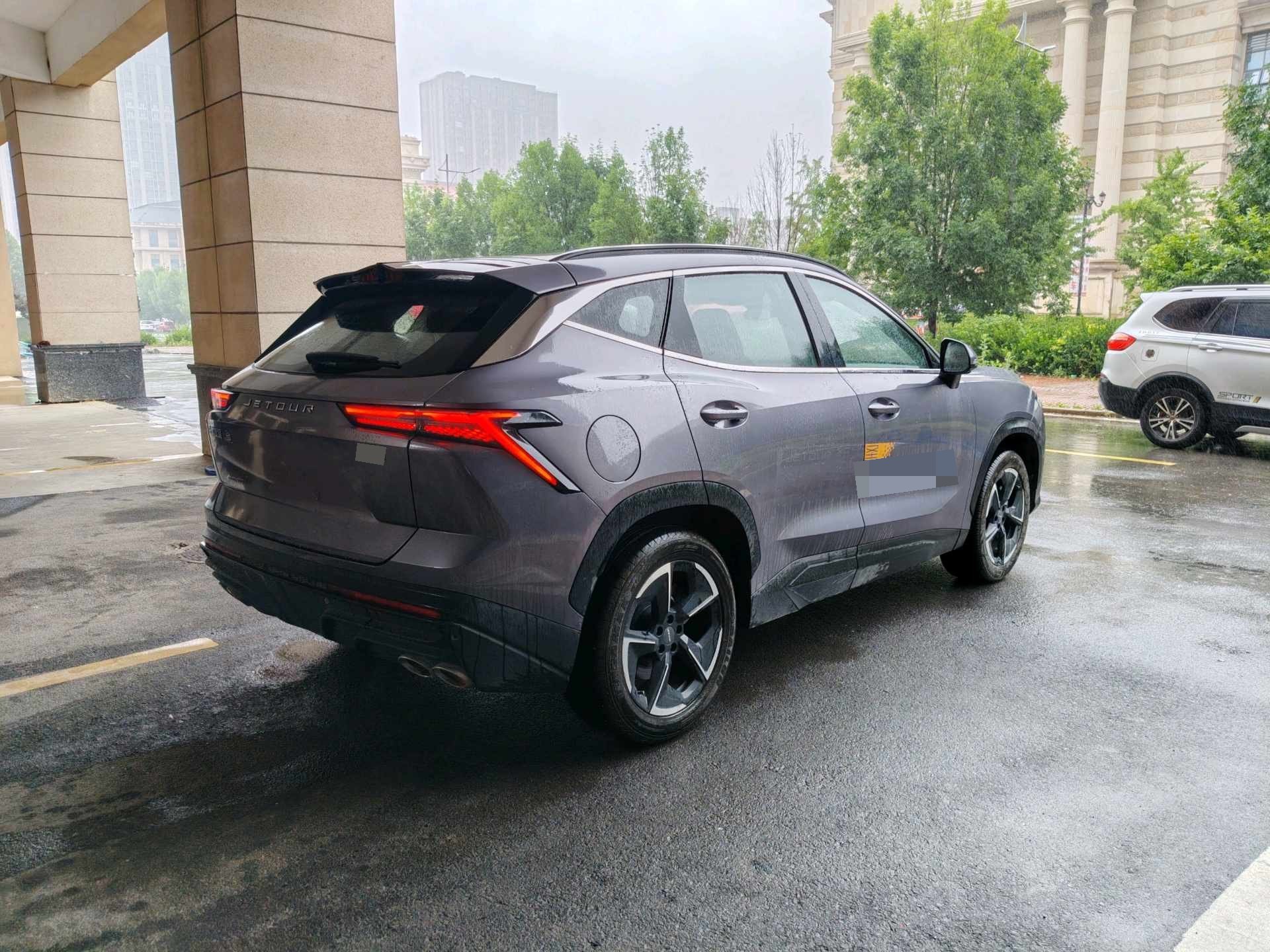 JETOUR 2025 Dasheng 1.5TD Flagship Edition