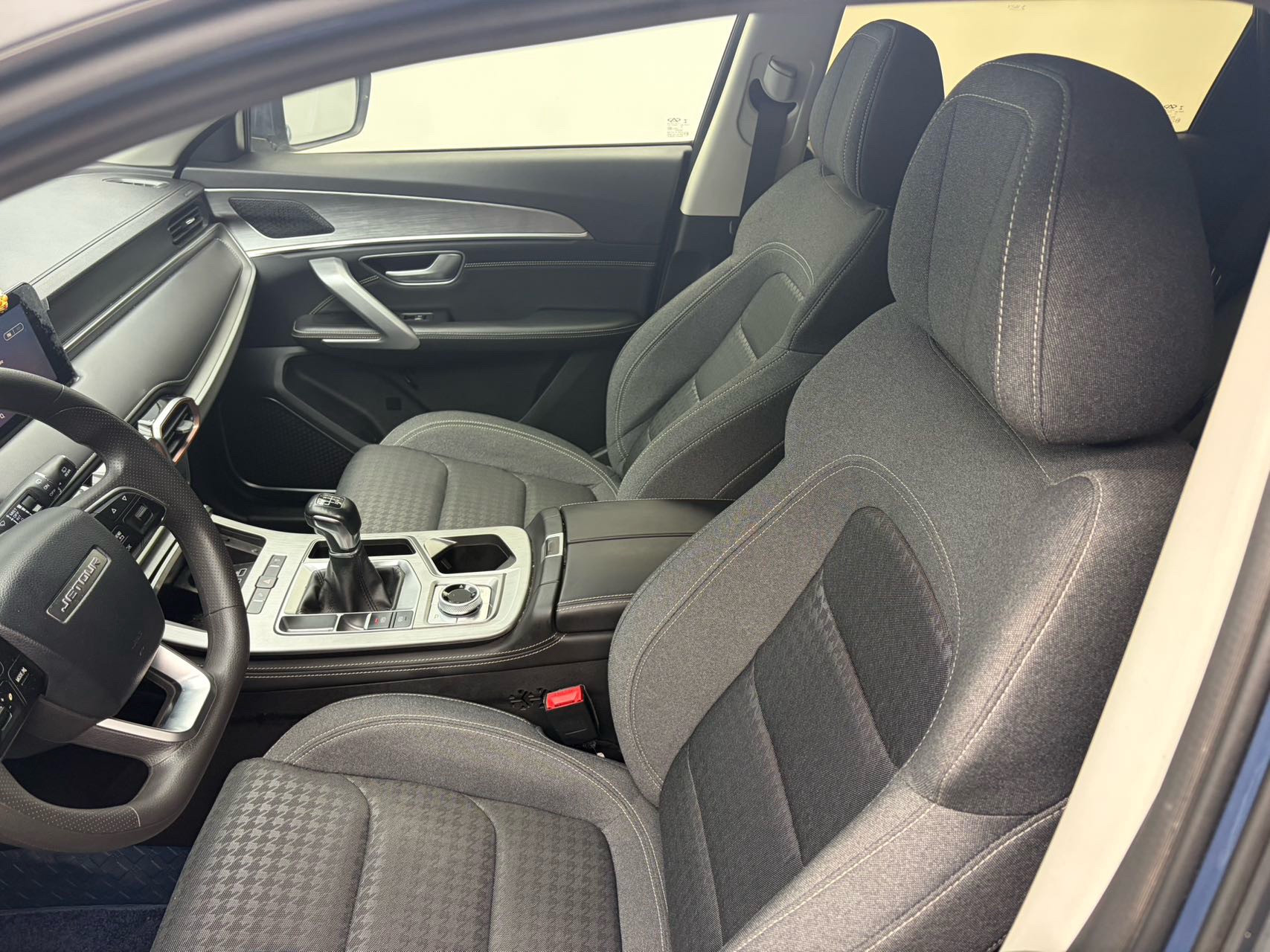 JETOUR X70 PLUS 2021 Facelift 1.5T Manual Wind 5-Seater