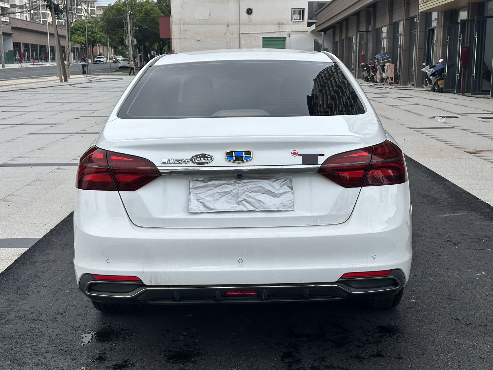 Geely 2018 Emgrand Sedan 1.5 Luxury