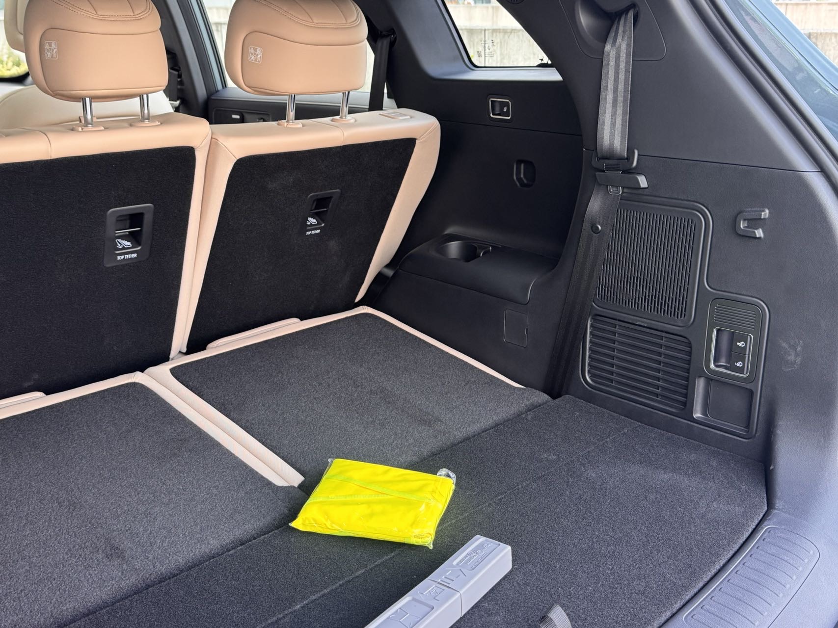 JETOUR 2025 X70L 1.5TD Luxury 7-Seater