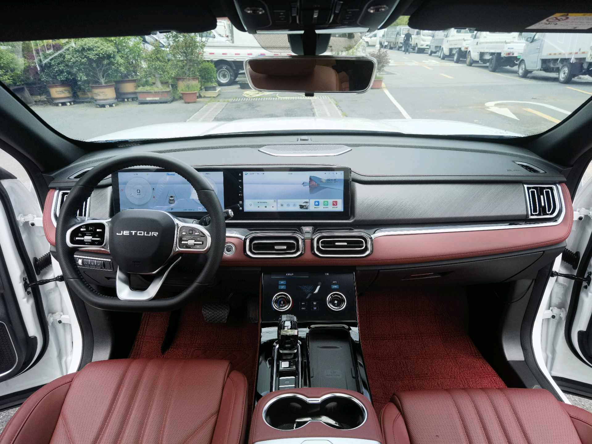 捷途 2025款 X70 PLUS 1.5T 豪华澎湃版5座