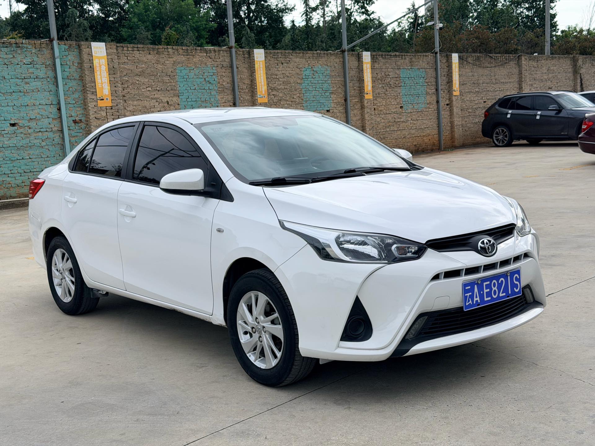 Toyota Yaris 2017 YARiS L Zhixiang 1.5E CVT Meidong Edition