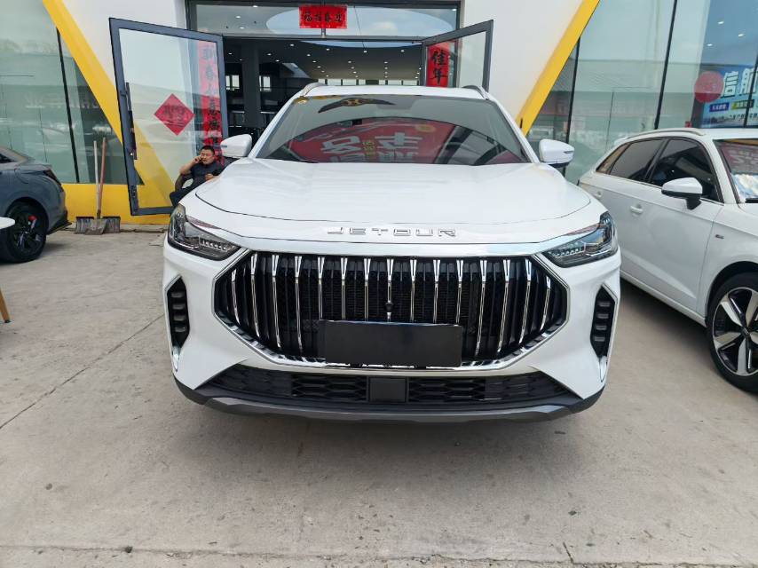JETOUR 2024 X70 PLUS 1.5T Champion Edition MAX 5-Seater
