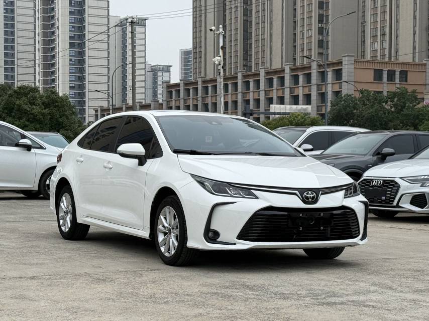 丰田 2023款 卡罗拉 1.2T 无级 精英版