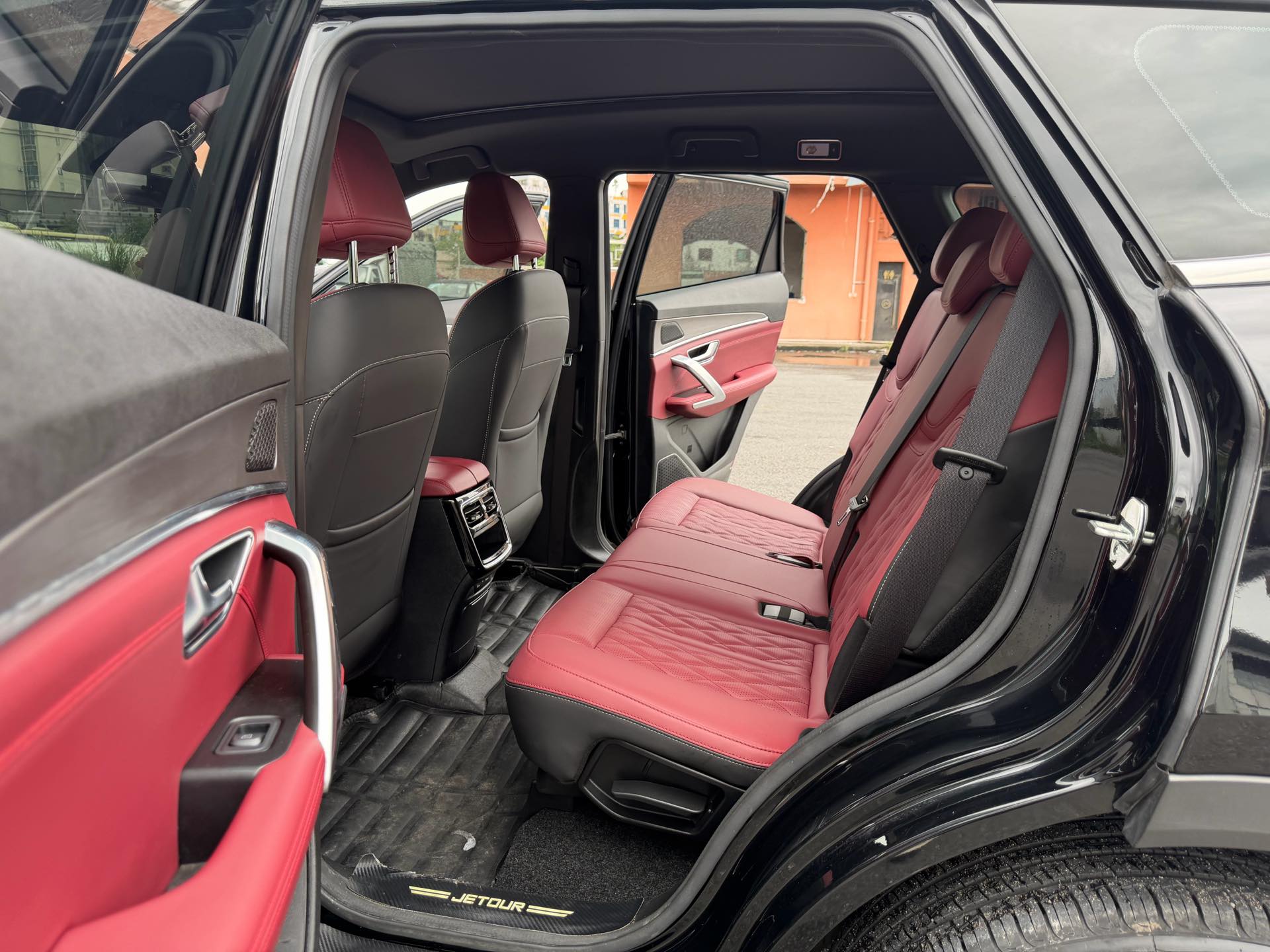 JETOUR 2024 X70 PLUS 1.5T Champion Edition MAX+ 5-Seater