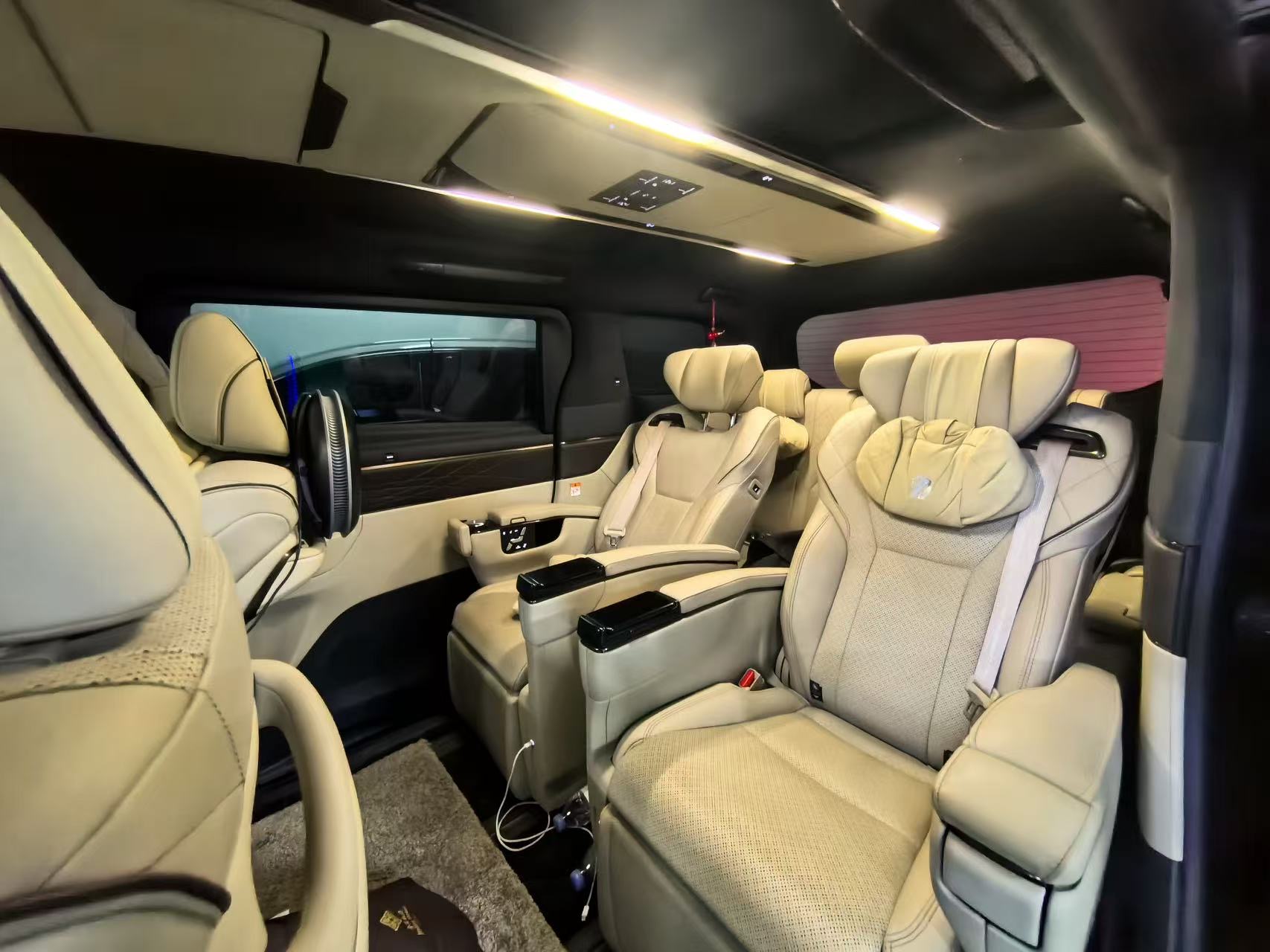 Toyota Alphard (Import) 2024 Alphard 2.5 CVT Premium Edition
