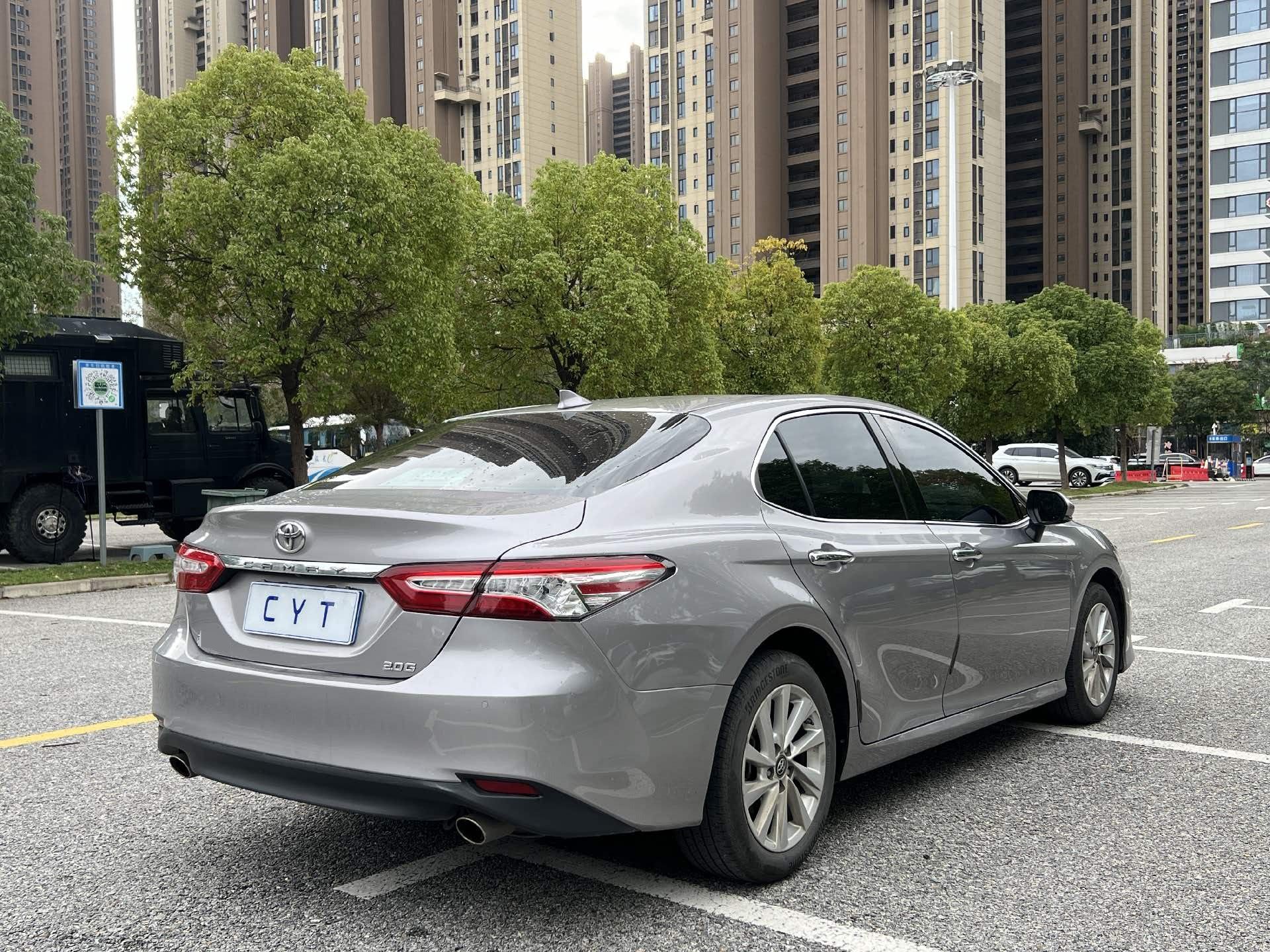 Toyota 2021 Camry 2.0G CVT Luxury Edition