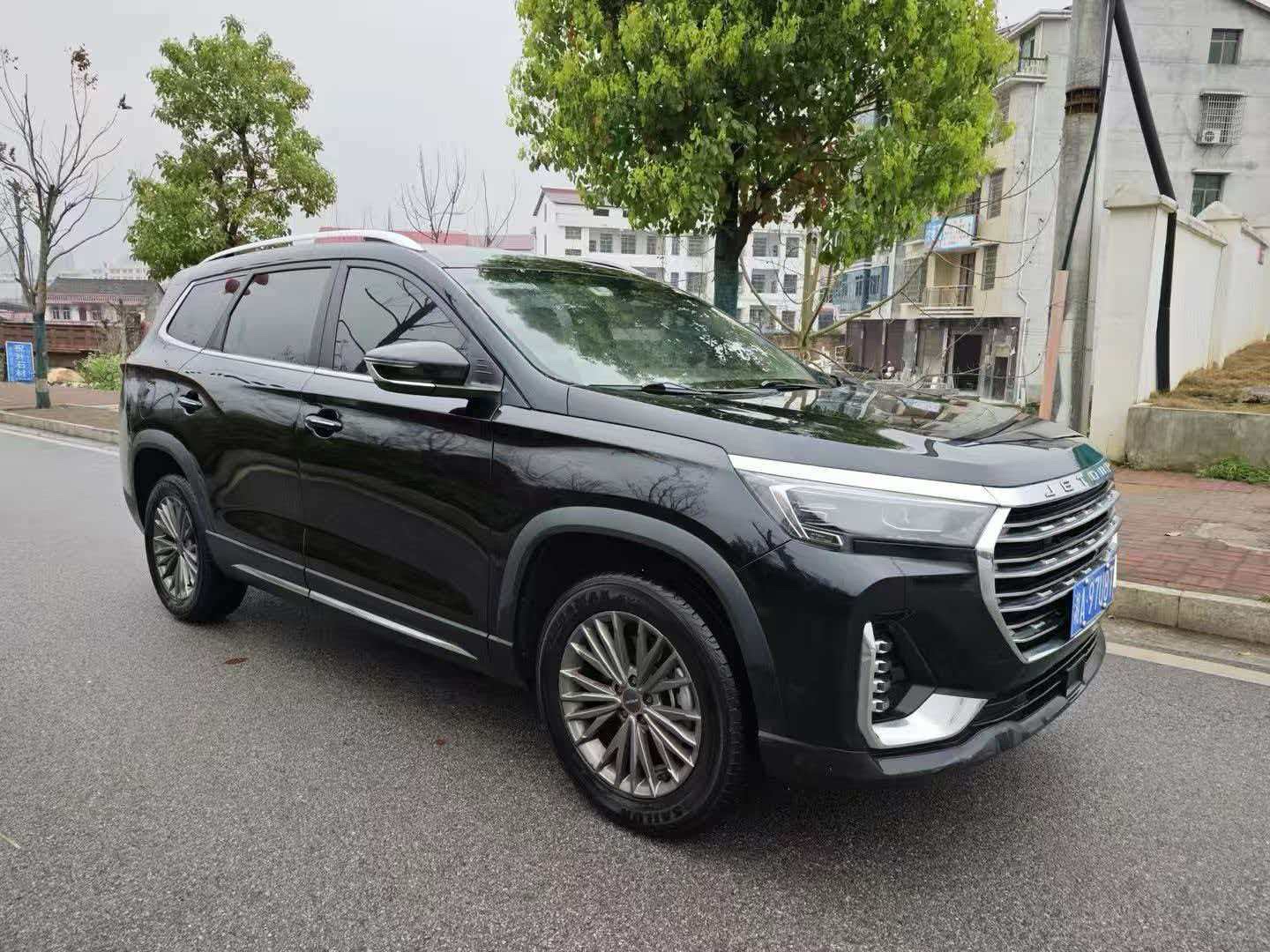 捷途 2021款 X90 PLUS 1.6TD 别墅5座