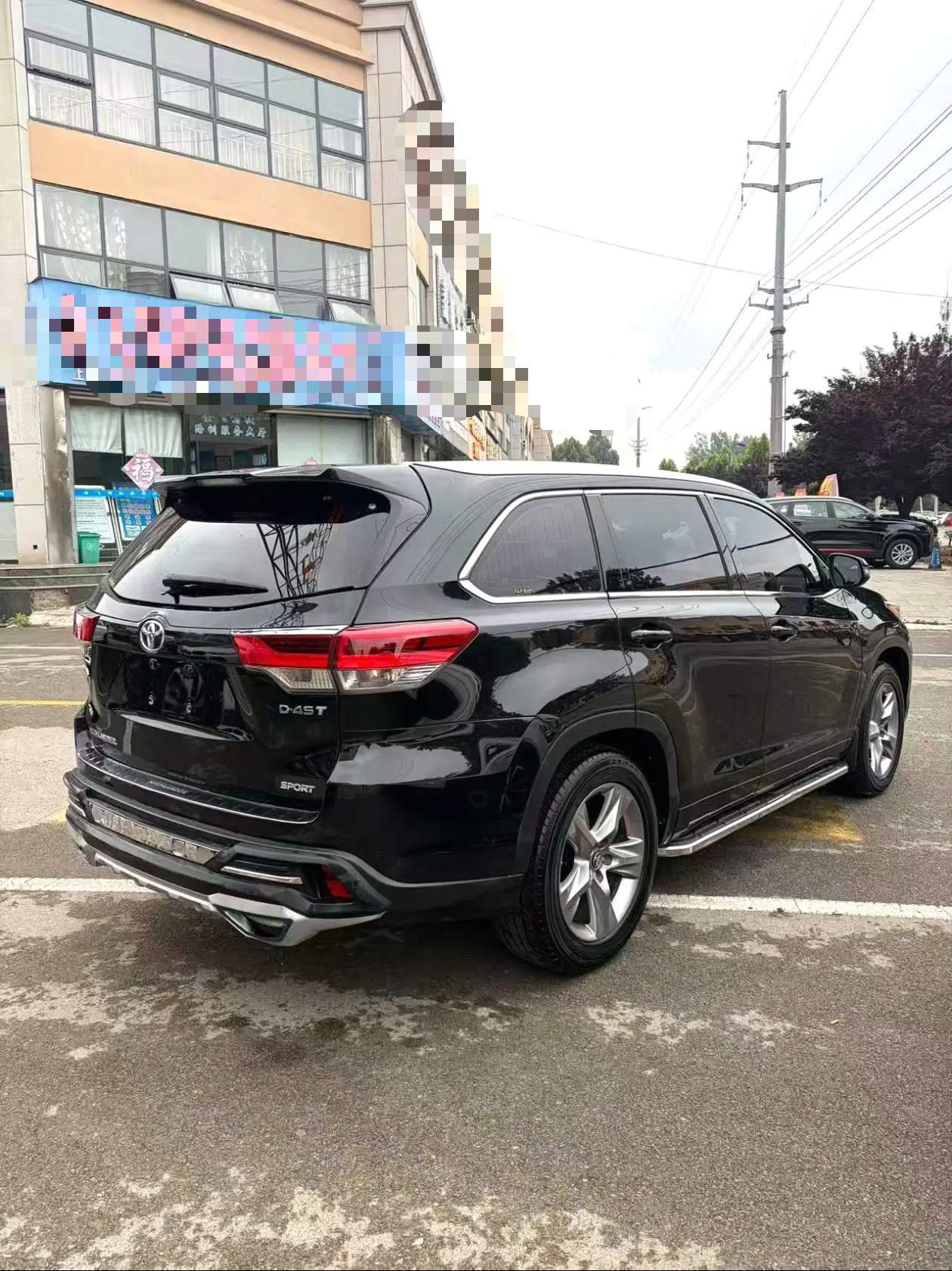 丰田 2018款 汉兰达 2.0T 两驱尊贵版7座