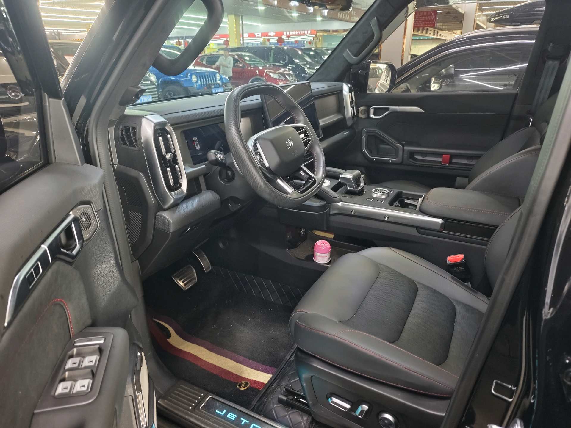 JETOUR 2023 Traveler 2.0T 4WD Cross PRO+