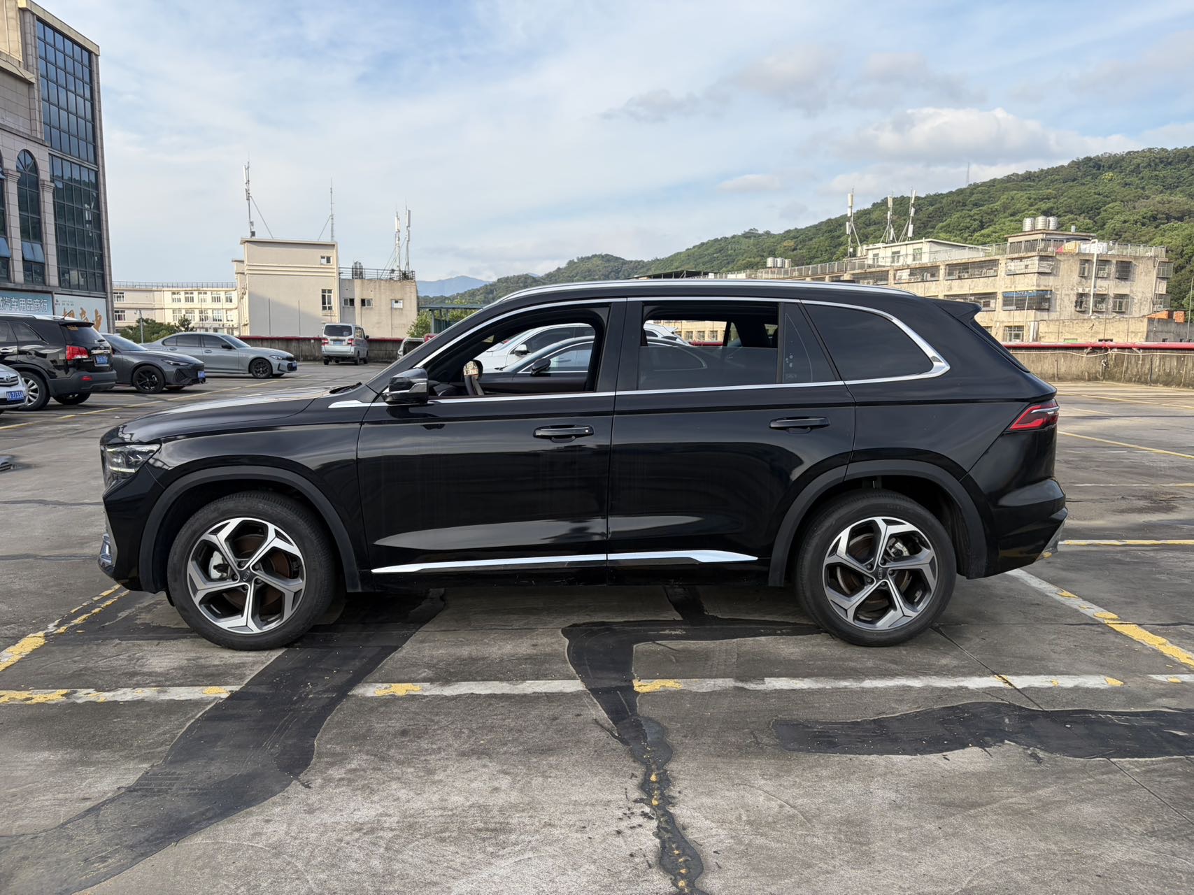 Geely 2021 Xingyue L 2.0TD EVO two-wheel drive Zhizun