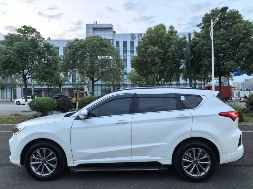 JETOUR 2020 X70 1.5T Changxing Edition 5-Seater