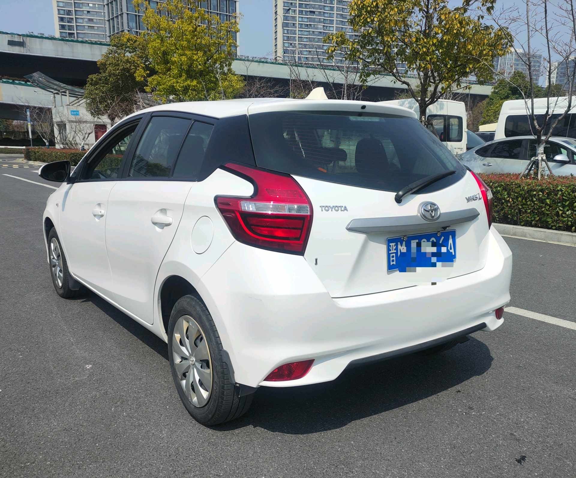 丰田 雅力士 2017款 YARiS L 致炫 1.5E 无级 劲速升级版