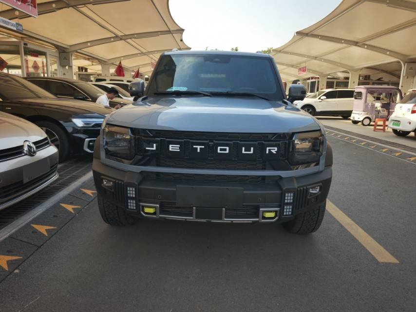 JETOUR 2023 Traveler 2.0T 4WD Conquest PRO